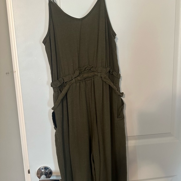 Two jumpsuits - Picture 5 of 8